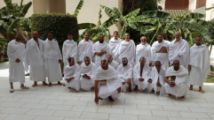 بالصور: معتمرو مدينة يافا يصلون مكة المكرّمة وينهون أداء العمرة 